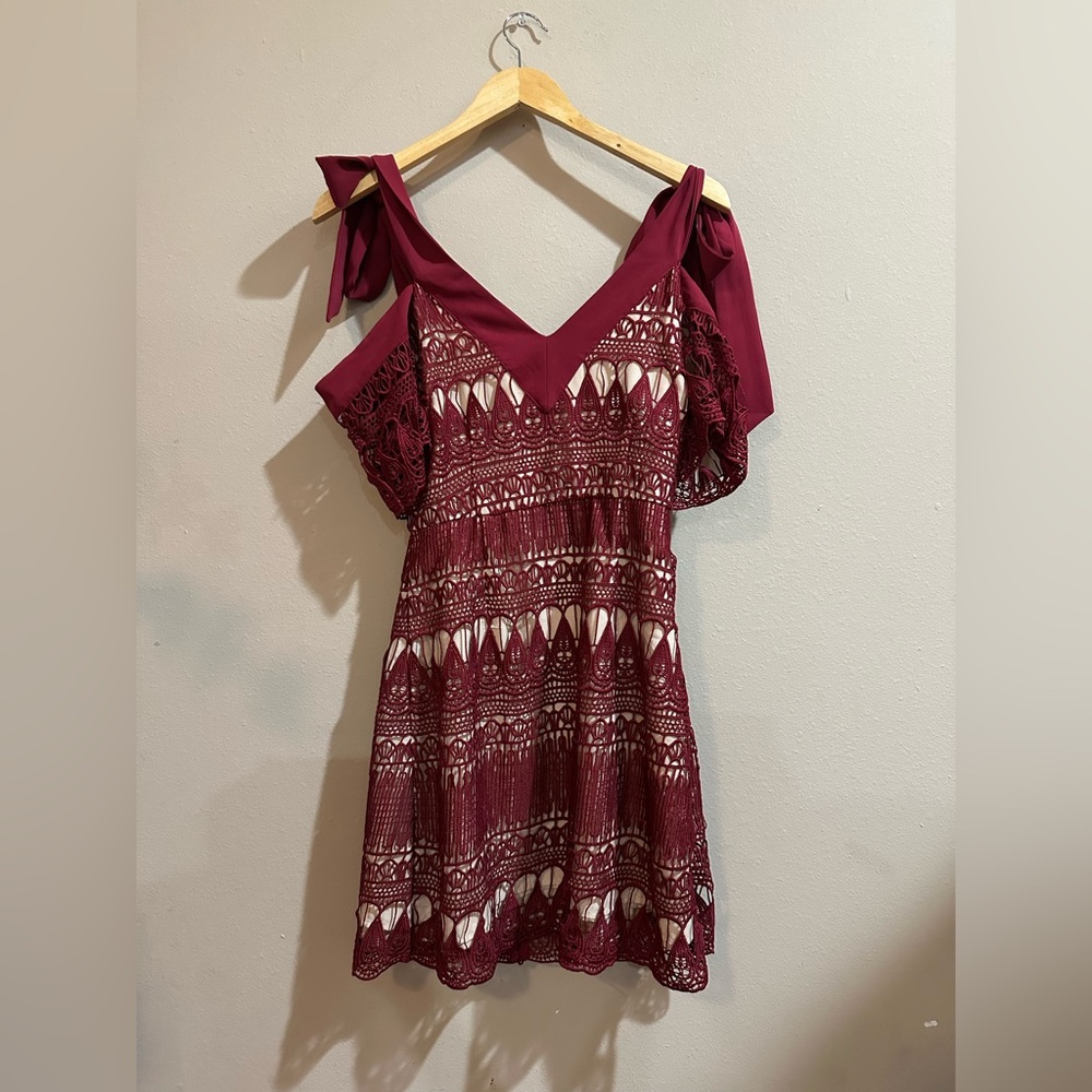 KEEPSAKE the Label Burgundy Lace Mini Dress Size Small (QQ)
